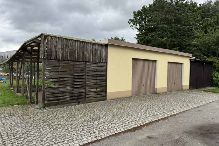 Garagen auf Flurstück 424-2