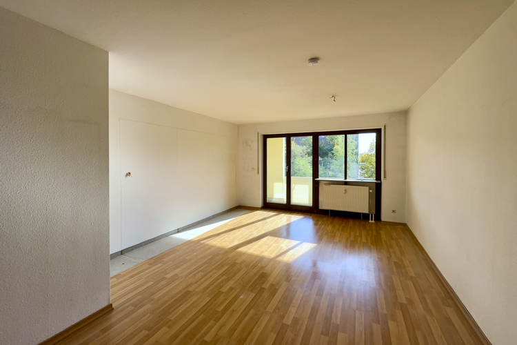 Freie 3 Raum Wohnung