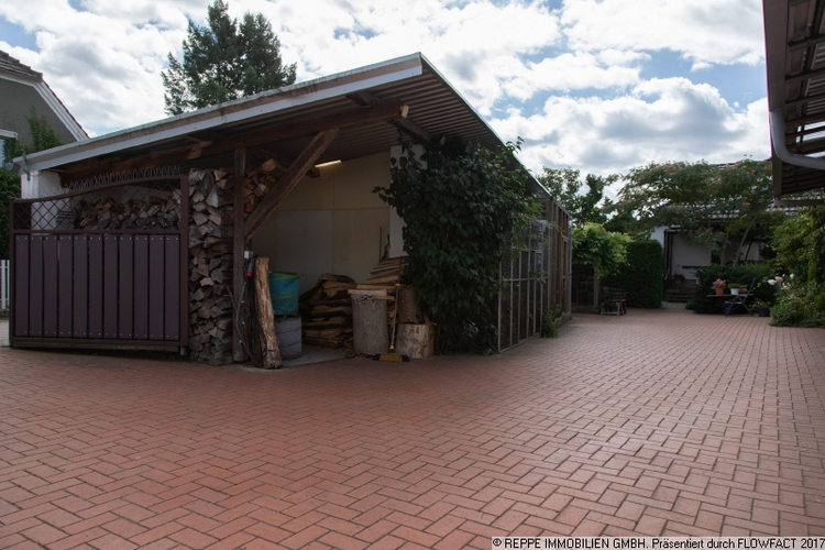 Innenhof mit Blick auf Vogelhaus