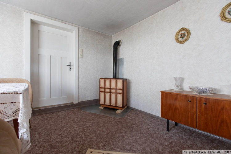 Öl-Ofen im Wohnzimmer