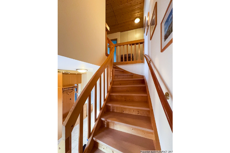 Treppenaufgang zum Dachgeschoss