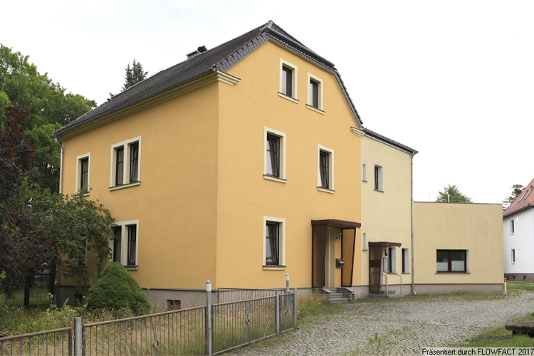 Wohnhaus mit Gewerbe