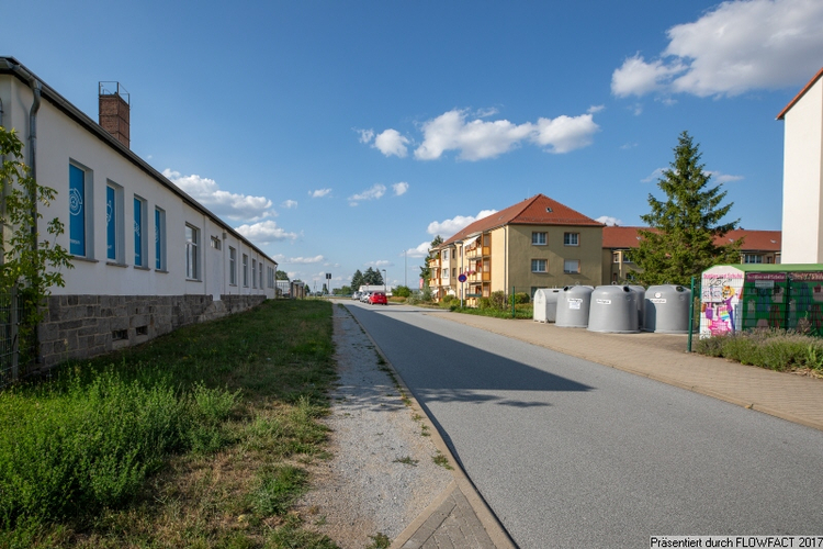 Blick aus der Seitenstraße
